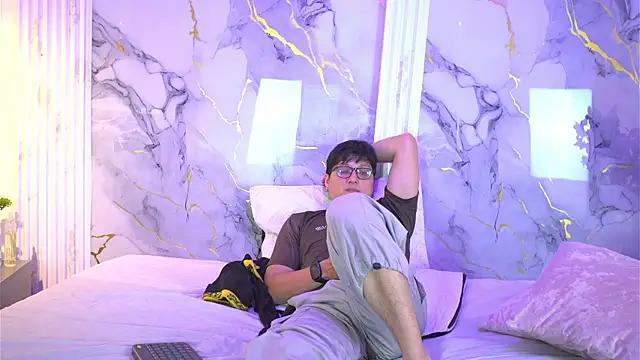 vanilla hot online show from October 2025 07:24:02 PM