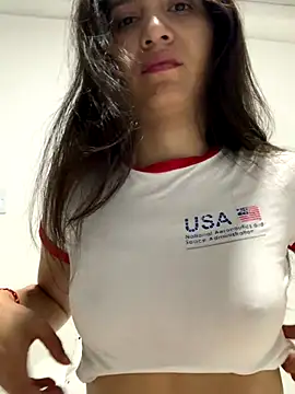 Bella still online show from October 2025 01:11:01 PM