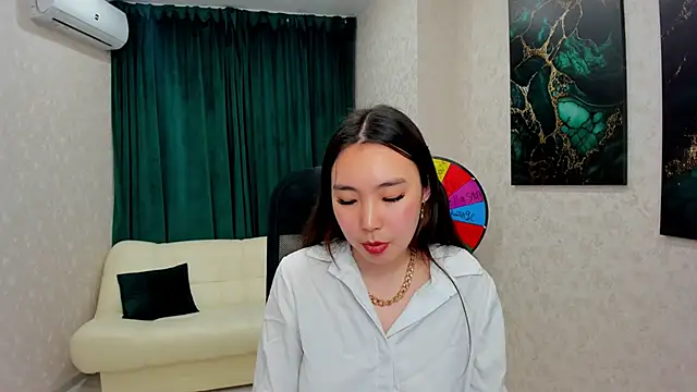 Snapshot of AnnaReyla chatting on March 2025 05:17:02 PM AnnaReyla online show from March 2025 05:17:02 PM