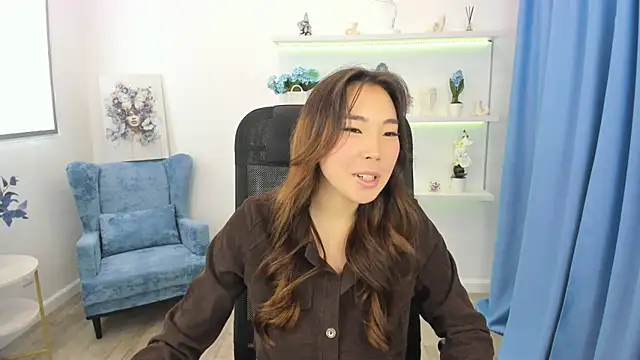 AnnaReyla online show from October 2025 11:30:02 AM