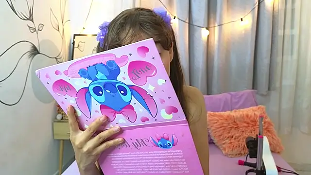 SERAFINA  online show from October 2025 12:49:01 PM