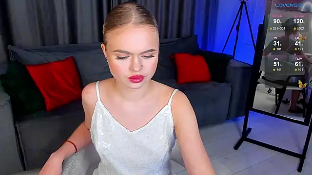 Snapshot of MilaFink chatting on February 2025 01:33:02 PM MilaFink online show from February 2025 01:33:02 PM