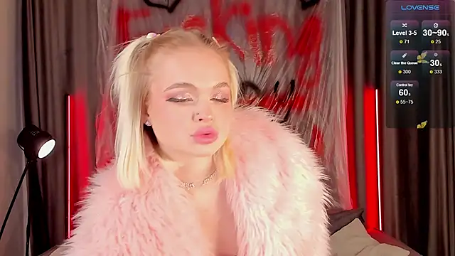 Snapshot of MilaFink chatting on February 2025 01:49:02 PM MilaFink online show from February 2025 01:49:02 PM