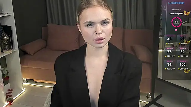 Snapshot of MilaFink chatting on February 2025 07:19:02 PM MilaFink online show from February 2025 07:19:02 PM