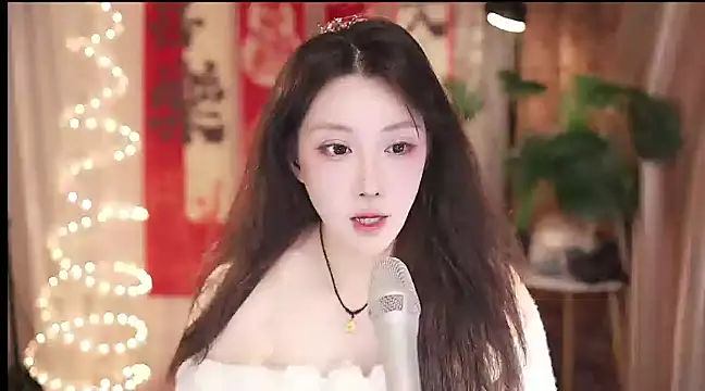 Snapshot of Dou-Dou-er chatting on February 2025 01:48:02 PM Dou-Dou-er online show from February 2025 01:48:02 PM