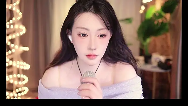 Snapshot of Dou-Dou-er chatting on March 2025 12:54:02 PM Dou-Dou-er online show from March 2025 12:54:02 PM