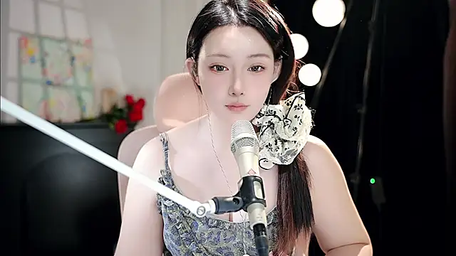 Snapshot of Dou-Dou-er chatting on September 2025 11:33:01 AM Dou-Dou-er online show from September 2025 11:33:01 AM