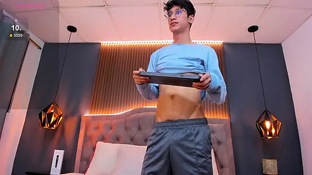 Cum hunters online show from September 2025 03:50:02 AM