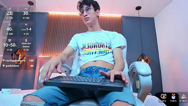 Cum hunters online show from September 2025 03:41:02 AM