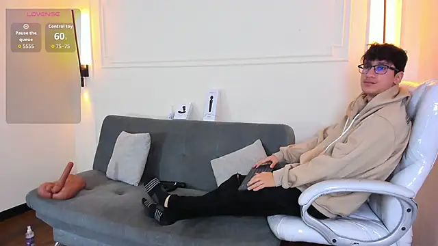 Cum hunters online show from November 2025 03:20:02 AM