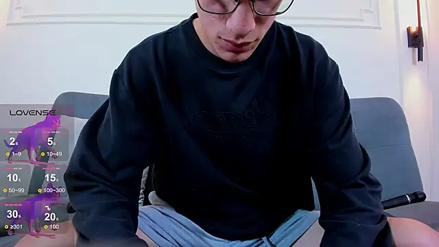 Cum hunters online show from February 2026 03:33:01 AM