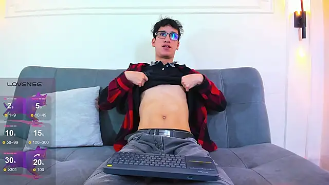 Cum hunters online show from March 2026 03:25:02 AM