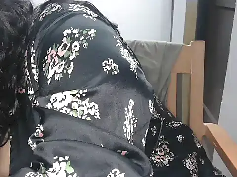 kissingcurvy online show from February 2026 07:12:01 AM