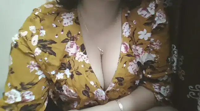 Lovely Sreya online show from February 2025 06:48:01 PM