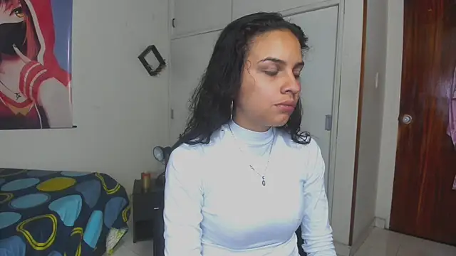 Canelitalove online show from March 2025 08:48:01 PM