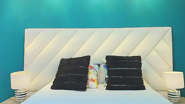 Snapshot of ArianaGolden chatting on March 2025 04:34:02 PM ArianaGolden online show from March 2025 04:34:02 PM