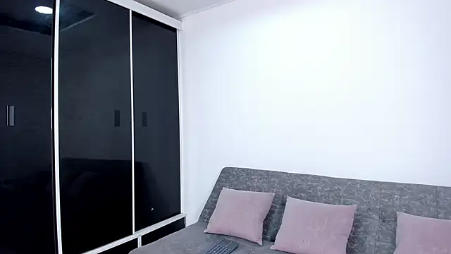 Alondra Cutie online show from February 2026 08:51:02 PM