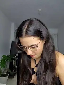 Snapshot of baaby-miiaa chatting on January 2025 11:53:02 PM baaby-miiaa online show from January 2025 11:53:02 PM