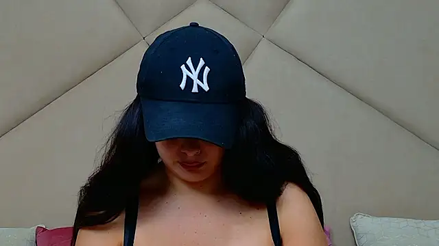 ChloeFrost online show from October 2025 05:17:02 AM