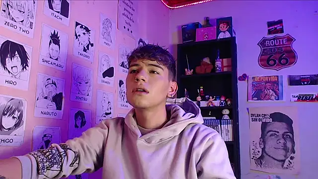 Snapshot of Mickey_Magic chatting on January 2025 06:46:02 AM Mickey Magic online show from January 2025 06:46:02 AM