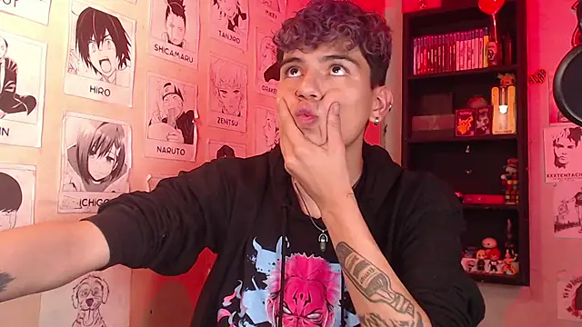 Snapshot of Mickey_Magic chatting on February 2025 08:38:01 AM Mickey Magic online show from February 2025 08:38:01 AM