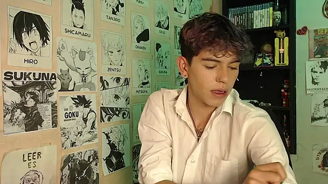 Snapshot of Mickey_Magic chatting on March 2025 06:26:02 AM Mickey Magic online show from March 2025 06:26:02 AM