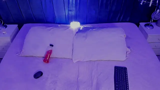 JeanneSabatier online show from February 2025 07:47:02 PM