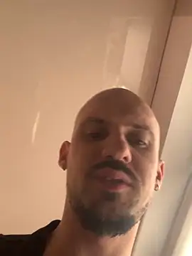 AssHunter4k online show from September 2025 06:04:02 AM