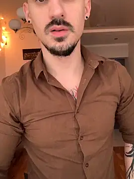 AssHunter4k online show from November 2025 09:14:02 AM