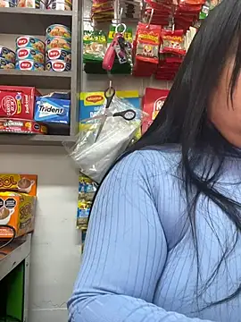 Miia Jazmin online show from November 2025 06:22:02 PM