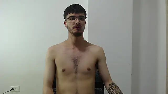 Aleex Miller online show from September 2025 05:52:02 AM