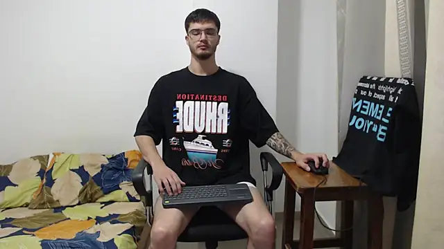 Aleex Miller online show from October 2025 12:22:02 AM