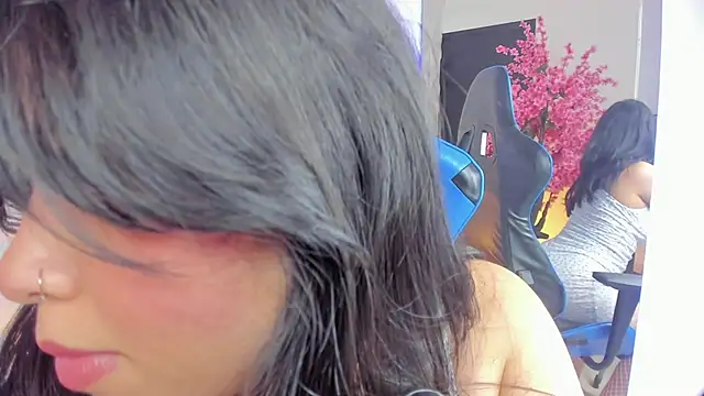 Snapshot of adarna13_ chatting on October 2025 07:22:02 PM adarna13 online show from October 2025 07:22:02 PM