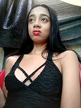 Snapshot of Zoe_Sweett18 chatting on March 2025 08:05:01 PM Zoe Sweett18 online show from March 2025 08:05:01 PM