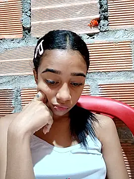 Snapshot of Zoe_Sweett18 chatting on September 2025 12:29:01 PM Zoe Sweett18 online show from September 2025 12:29:01 PM