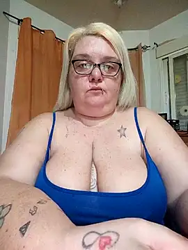 diosacurvy1984 online show from April 2026 07:41:01 AM