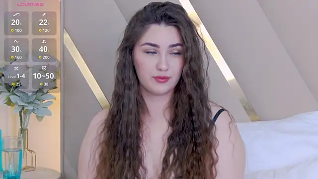 KiraBarlows online show from October 2025 08:39:02 PM