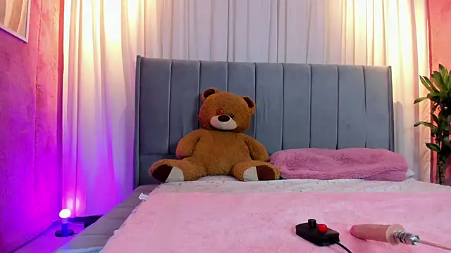 camilapersy online show from January 2025 01:08:02 PM