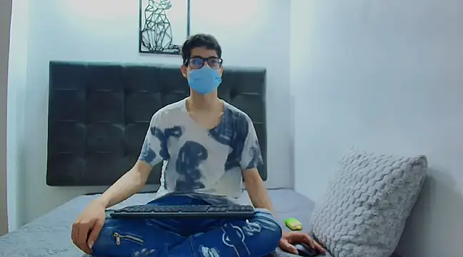 wolfandsky online show from February 2025 11:21:02 AM