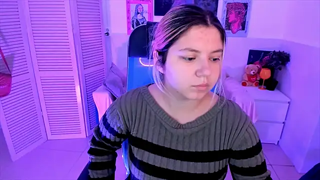 DiaAngell online show from September 2025 08:35:01 PM