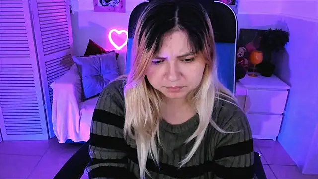 DiaAngell online show from October 2025 07:47:02 PM