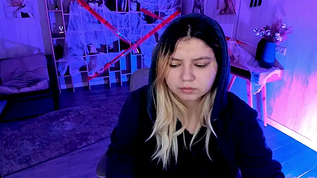 DiaAngell online show from November 2025 10:56:02 PM