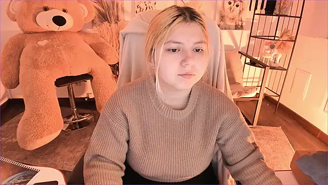 DiaAngell online show from January 2026 07:15:01 PM