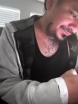 Burrrucecold00 online show from February 2025 09:48:02 PM