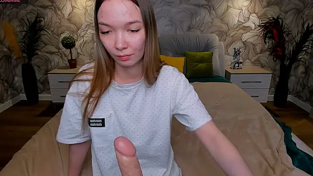 Snapshot of SusannJohnson chatting on February 2025 06:17:02 AM SusannJohnson online show from February 2025 06:17:02 AM