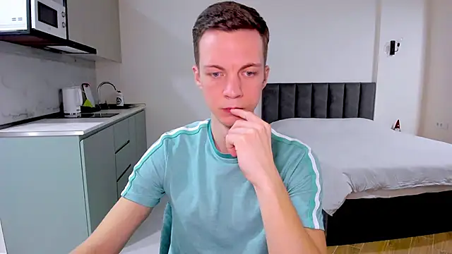 max shy online show from January 2025 03:41:01 PM