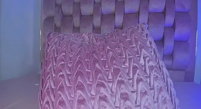 cutte hanna18 online show from February 2025 05:39:02 PM