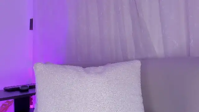 cutte hanna18 online show from April 2026 07:07:02 PM