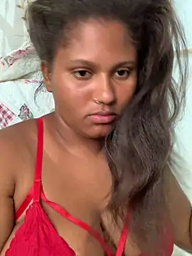 Snapshot of madell chatting on February 2025 05:07:01 PM madell online show from February 2025 05:07:01 PM