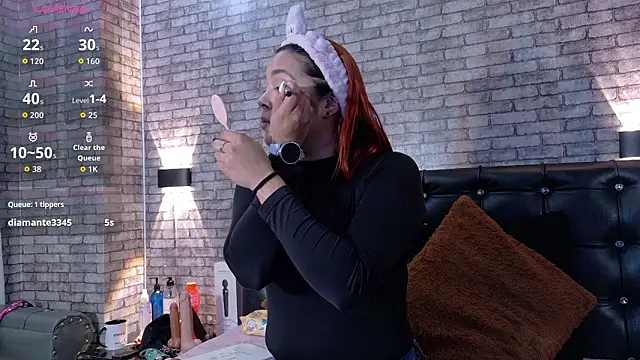 Sophie new25 online show from March 2026 12:55:01 PM